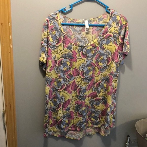 Lularoe classic T size large - Picture 1 of 5